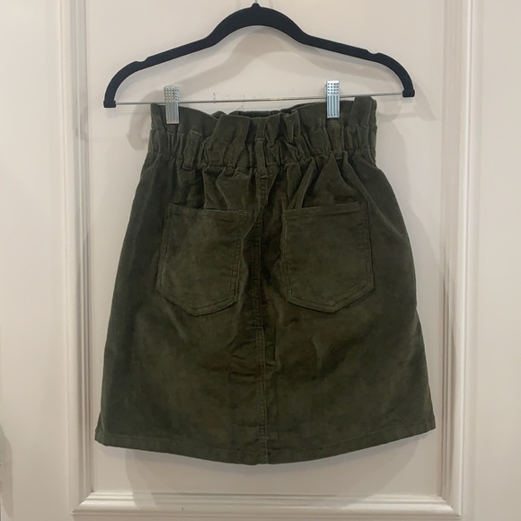 Asos green corduroy skirt - Picture 2 of 3